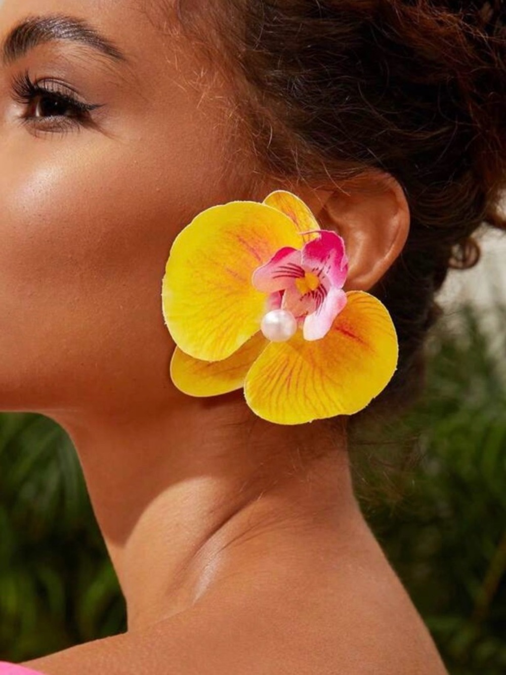 NWT Yellow Orchid Pearl Accent Statement Earrings